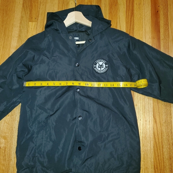 LIMITED EDITION Zoo York Windbreaker - Picture 8 of 9
